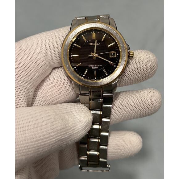 Vintage Seiko V742-8119 Brown Dial Date Watch Two-Tone Stainless Steel 50M - Picture 9 of 9